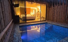 Fm Luxury villa Amalfitana con Playa artificial, pisicna privada